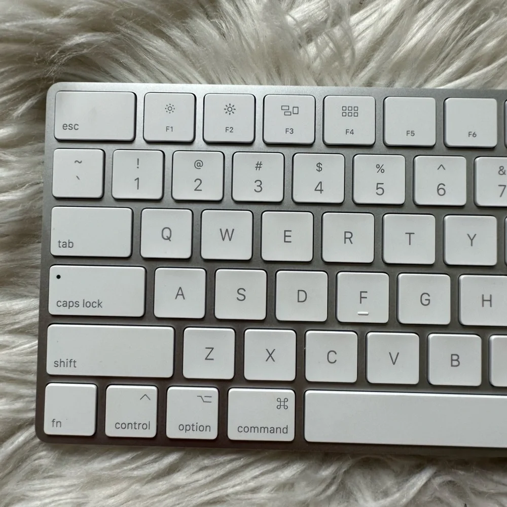 Apple wireless Magic Keyboard
